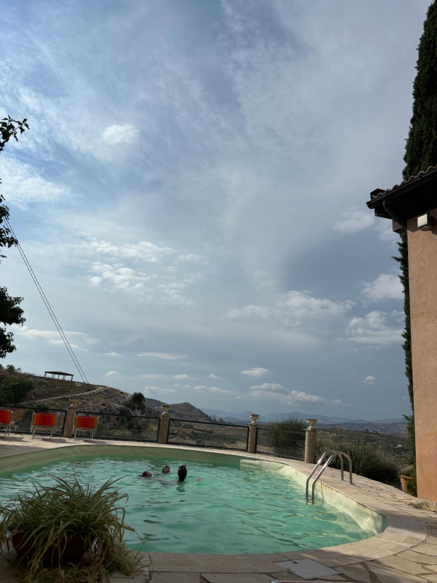 Ciuci'S Manor Villa Aragona Buitenkant foto