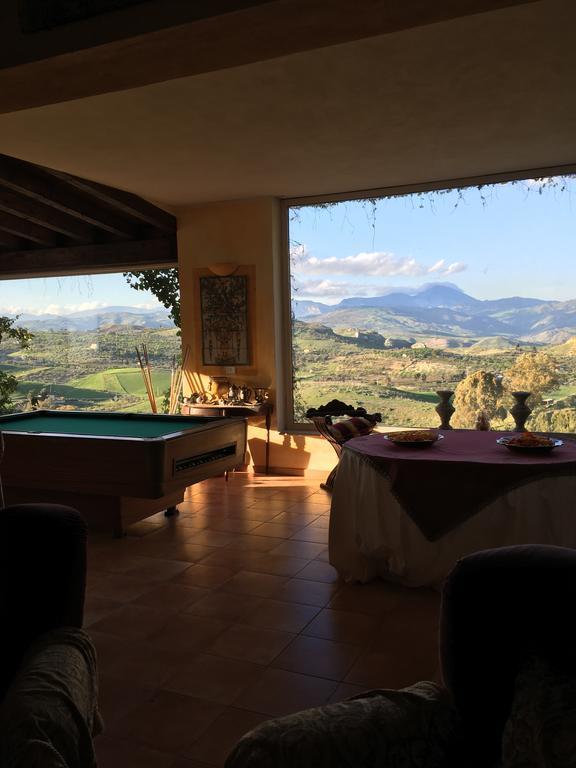 Ciuci'S Manor Villa Aragona Buitenkant foto